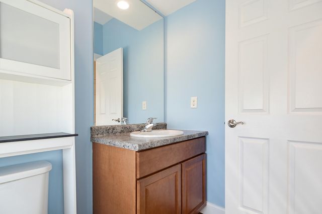 45 Windsewpt Road, Manchester, NH 03109