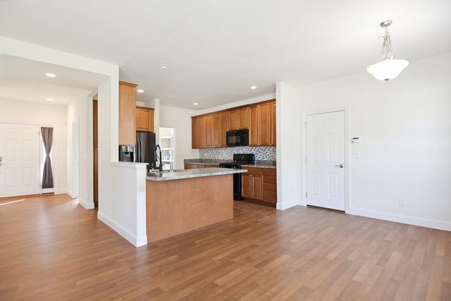 45 Windsewpt Road, Manchester, NH 03109