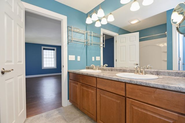 45 Windsewpt Road, Manchester, NH 03109