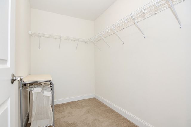 45 Windsewpt Road, Manchester, NH 03109