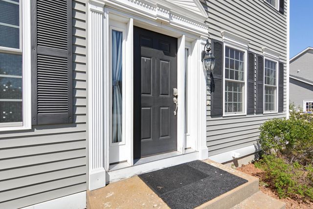 45 Windsewpt Road, Manchester, NH 03109