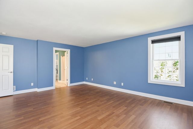45 Windsewpt Road, Manchester, NH 03109