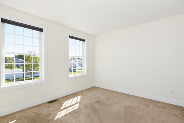 45 Windsewpt Road, Manchester, NH 03109