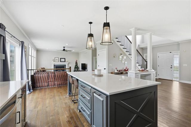 2236 SW Hawk View Road, Lee's Summit, MO 64082