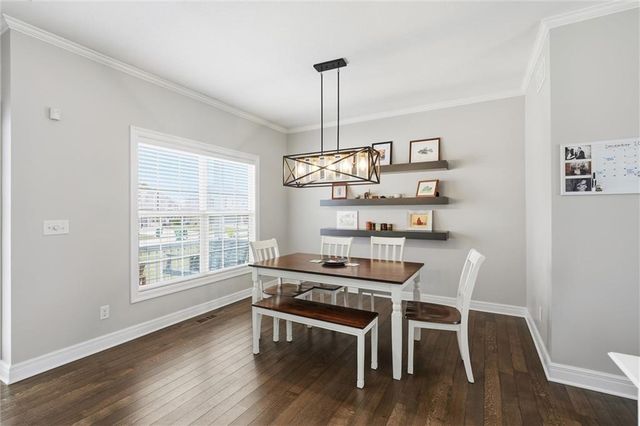 2236 SW Hawk View Road, Lee's Summit, MO 64082