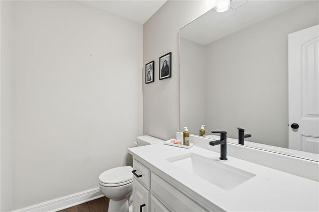 2236 SW Hawk View Road, Lee's Summit, MO 64082