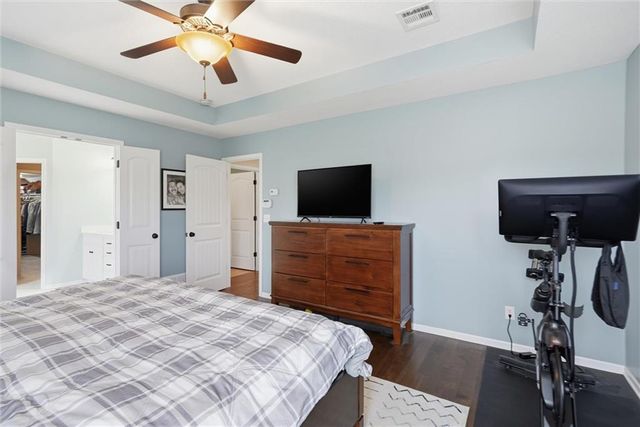 2236 SW Hawk View Road, Lee's Summit, MO 64082