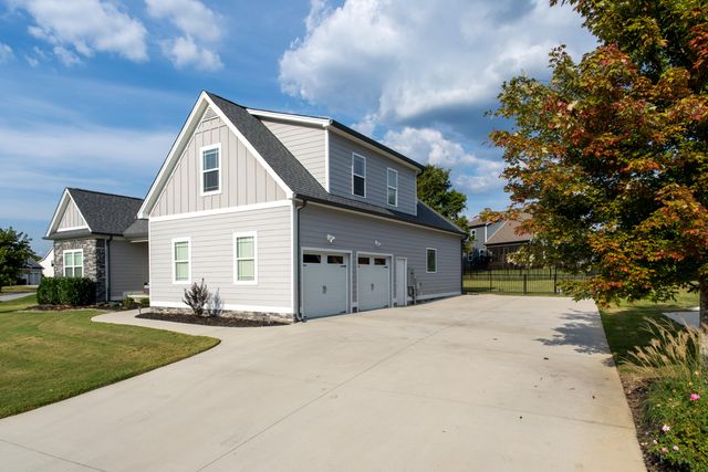 8398 Skybrook Drive, Ooltewah, TN 37363