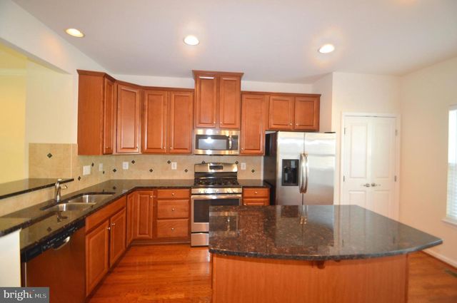 42618 DRAZENOVICH EPOCH TER, Sterling, VA 20166