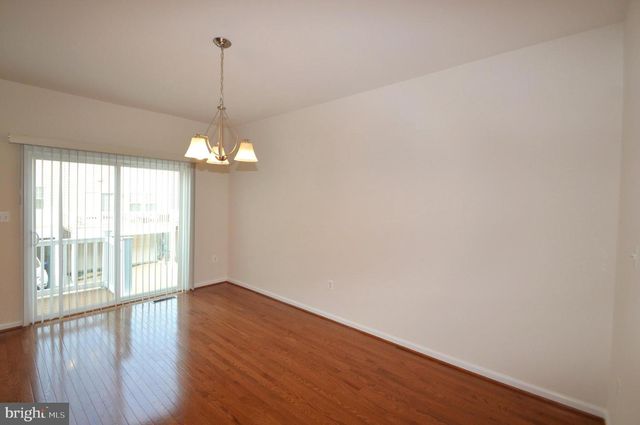 42618 DRAZENOVICH EPOCH TER, Sterling, VA 20166