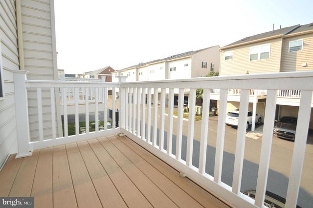 42618 DRAZENOVICH EPOCH TER, Sterling, VA 20166