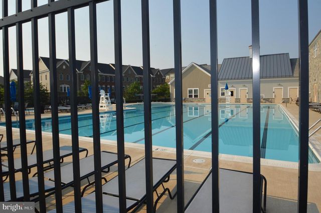 42618 DRAZENOVICH EPOCH TER, Sterling, VA 20166