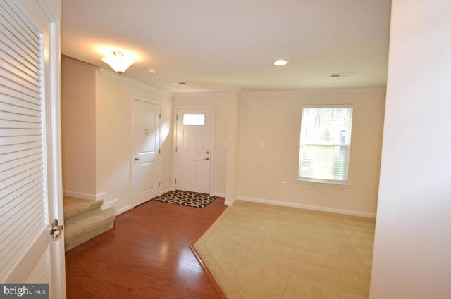 42618 DRAZENOVICH EPOCH TER, Sterling, VA 20166