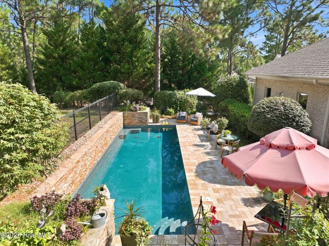 14 Abington Drive, Pinehurst, NC 28374