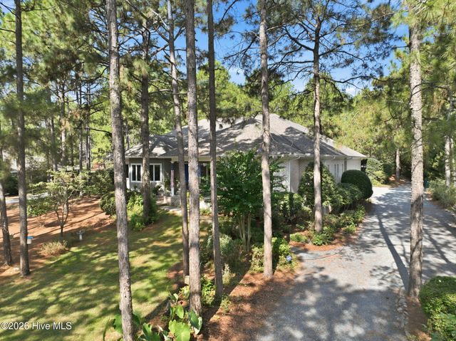 14 Abington Drive, Pinehurst, NC 28374