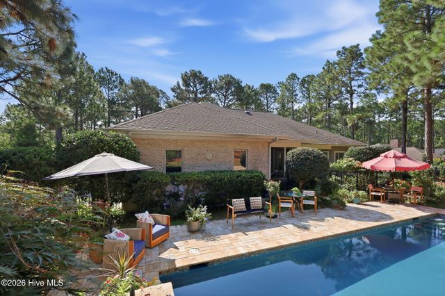 14 Abington Drive, Pinehurst, NC 28374