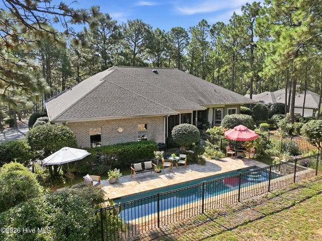 14 Abington Drive, Pinehurst, NC 28374