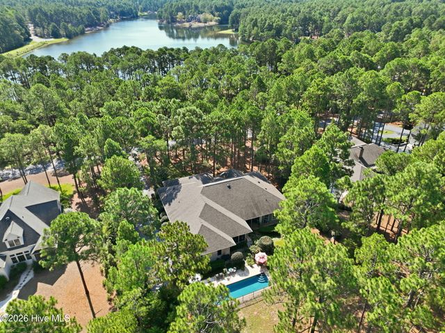 14 Abington Drive, Pinehurst, NC 28374