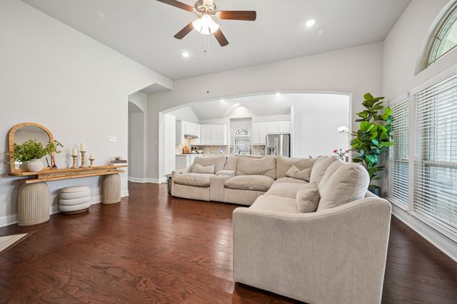 1309 Hodge Street, Mckinney, TX 75071