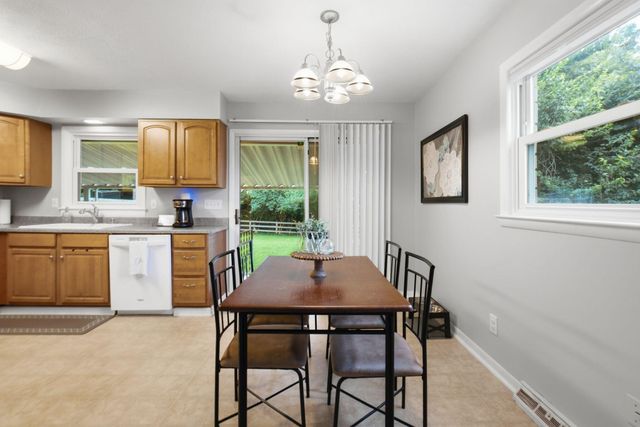3769 Temple Drive, Lexington, KY 40517