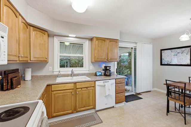 3769 Temple Drive, Lexington, KY 40517