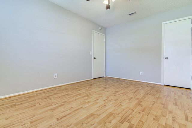 907 Taulbee LN, Austin, TX 78757