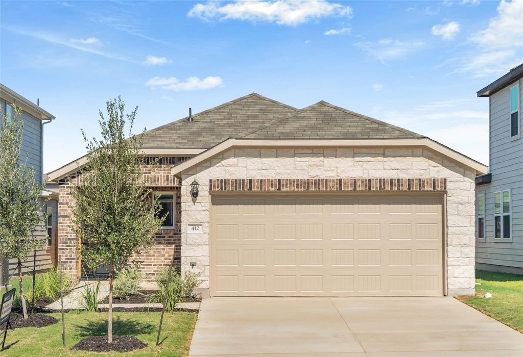 412 Breccia TRL, Liberty Hill, TX 78642