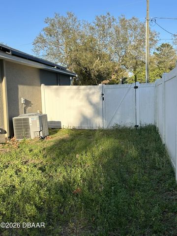 112 Fordham Street, Deltona, FL 32725