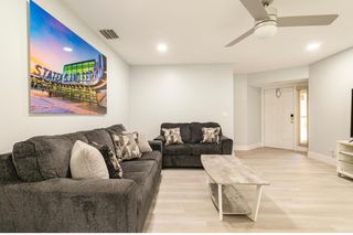 300 CROSSWINDS Drive B1, Greenacres, FL 33413