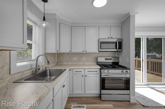 319 N Genesee Street, Montrose, MI 48457