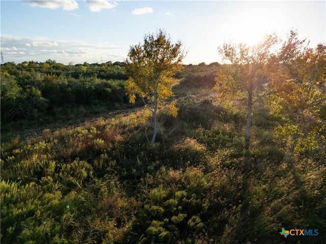 0 CR 325, Louise, TX 77455