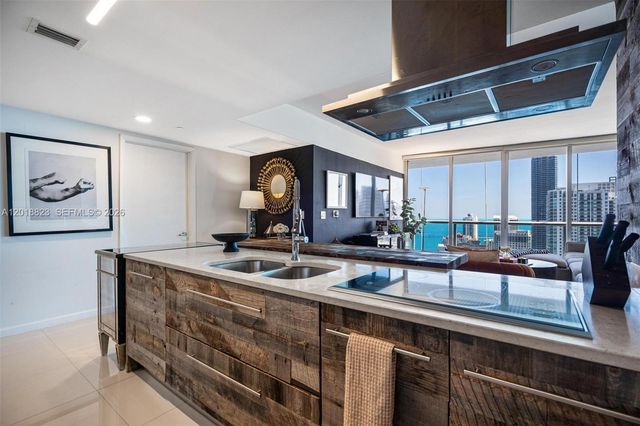 495 Brickell Ave 4911, Miami, FL 33131