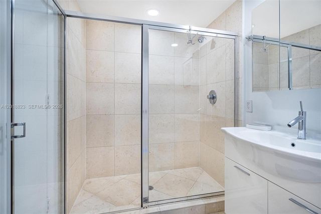 495 Brickell Ave 4911, Miami, FL 33131