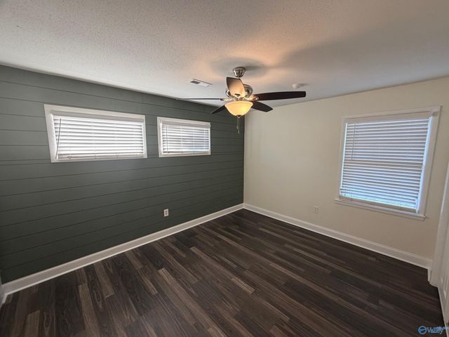 1518 15th Avenue SW, Decatur, AL 35601