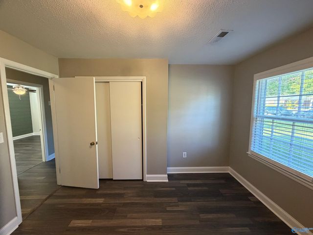1518 15th Avenue SW, Decatur, AL 35601