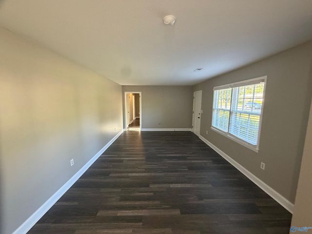 1518 15th Avenue SW, Decatur, AL 35601