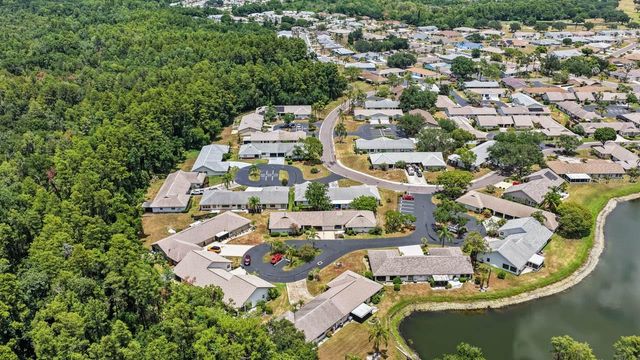 1760 ATRIUM DRIVE, Sun City Center, FL 33573