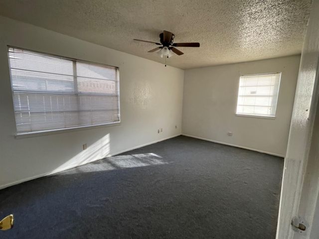 610 N Elkhart Avenue, B, Lubbock, TX 79416