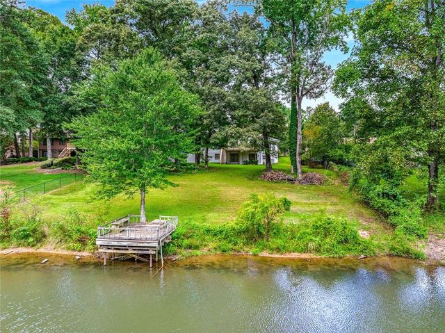 234 Shadow Lake SW Drive, Lilburn, GA 30047