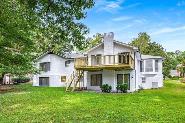 234 Shadow Lake SW Drive, Lilburn, GA 30047