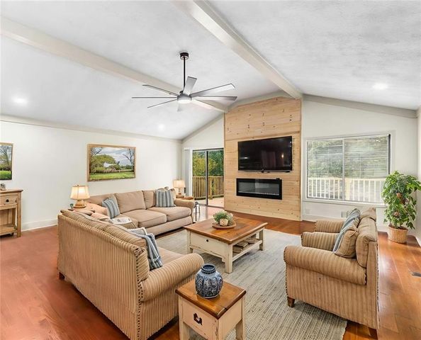 234 Shadow Lake SW Drive, Lilburn, GA 30047