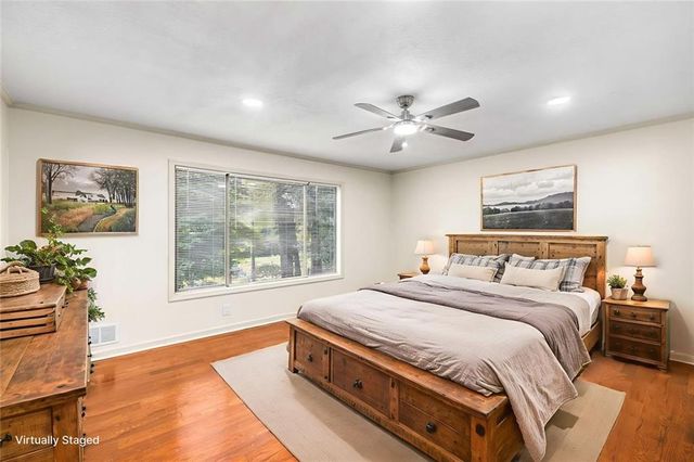 234 Shadow Lake SW Drive, Lilburn, GA 30047