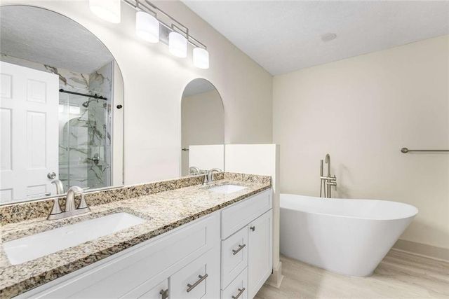 234 Shadow Lake SW Drive, Lilburn, GA 30047