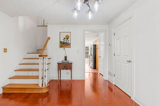 490 Arrowhead Springs Lane, Versailles, KY 40383