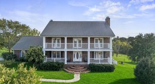 490 Arrowhead Springs Lane, Versailles, KY 40383