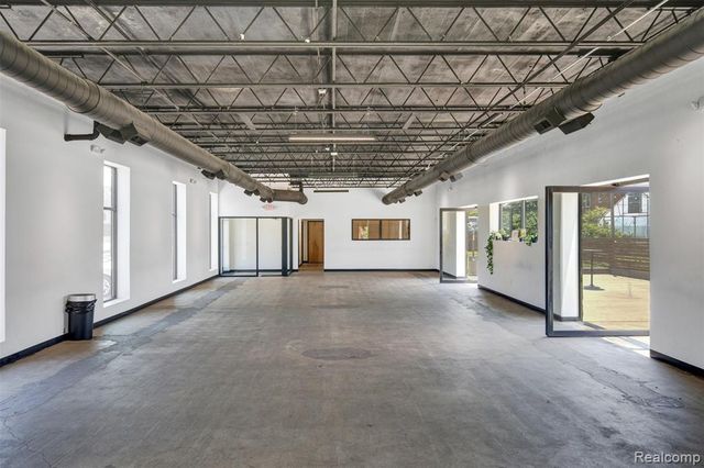 611 W Philadelphia Street, Detroit, MI 48202