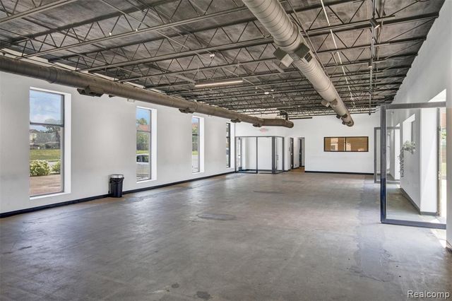 611 W Philadelphia Street, Detroit, MI 48202