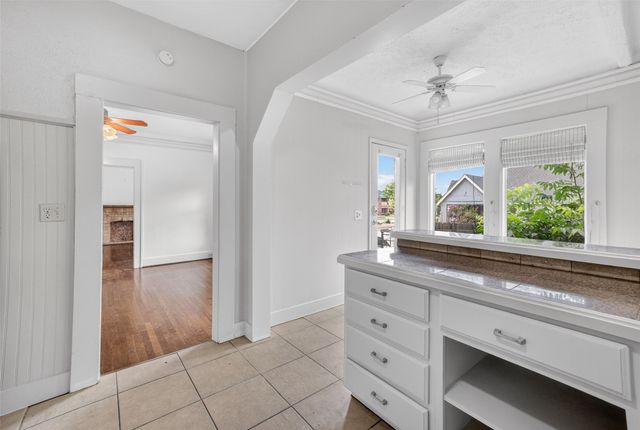2601 S University Drive, Fort Worth, TX 76109