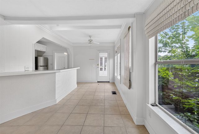 2601 S University Drive, Fort Worth, TX 76109
