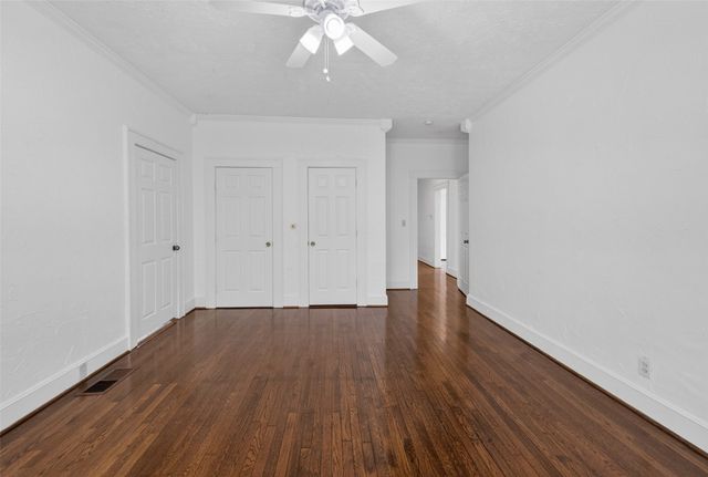 2601 S University Drive, Fort Worth, TX 76109